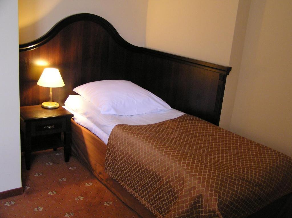 Hotel Zamek Krolewski W Rydzynie Рыдзына Номер фото